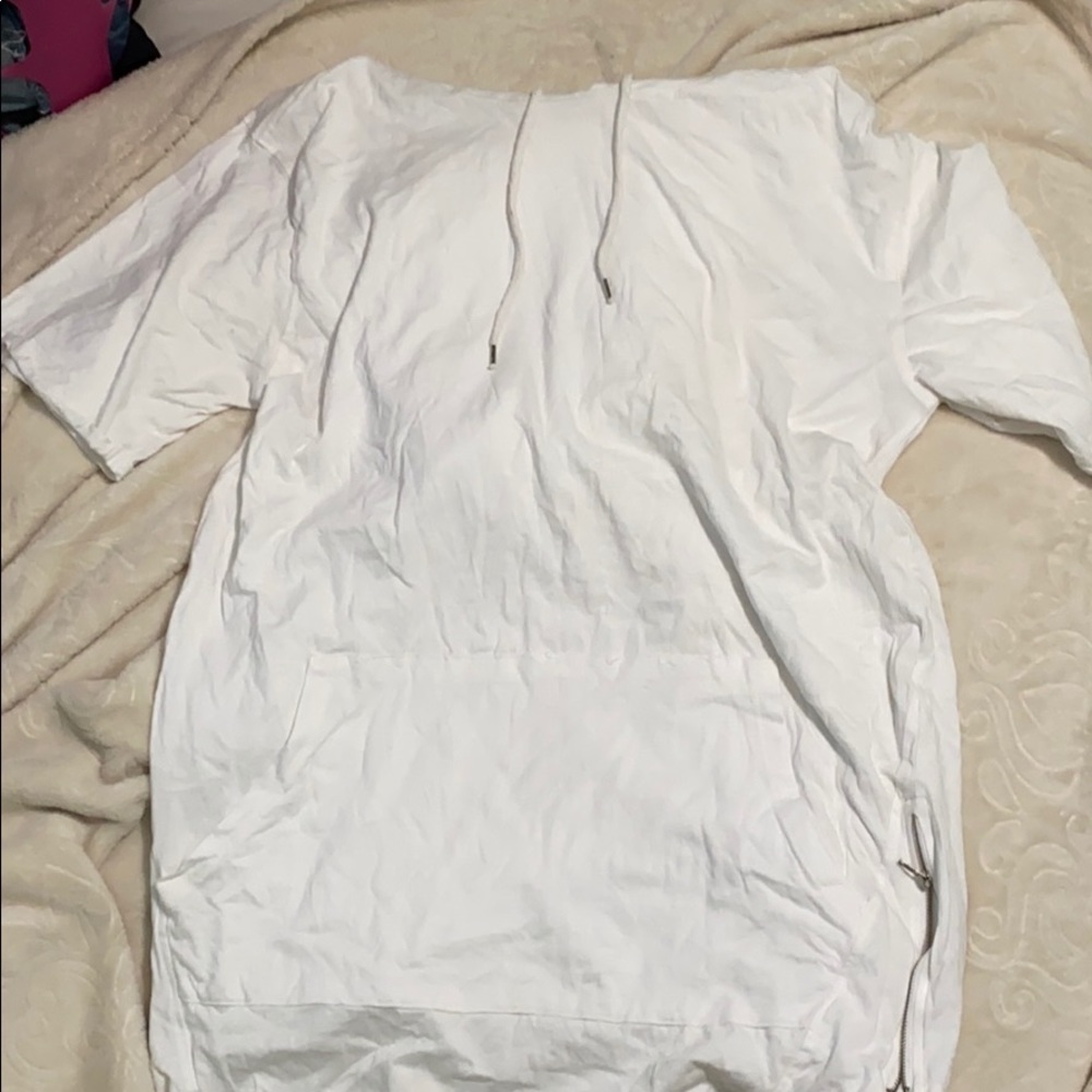 t-shirt hoodie